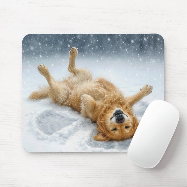 Golden Retriever gör en snöängel Musmatta (Med mus)