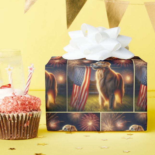Golden Retriever Holding An American Flagga Presentpapper (Födelsedagsfest)