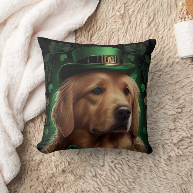 Golden Retriever Hund på St. Patrick's Day Kudde (Filt)