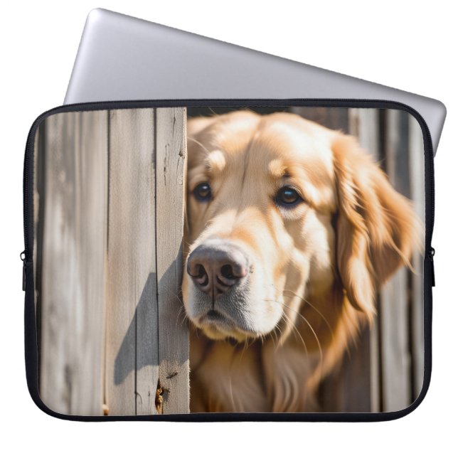 Golden Retriever in Barn Door Laptop Fodral (Framsidan)