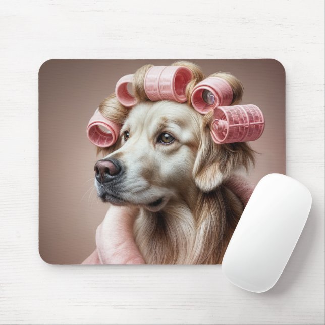 Golden Retriever in Rosa Hair Curlers Musmatta (Med mus)