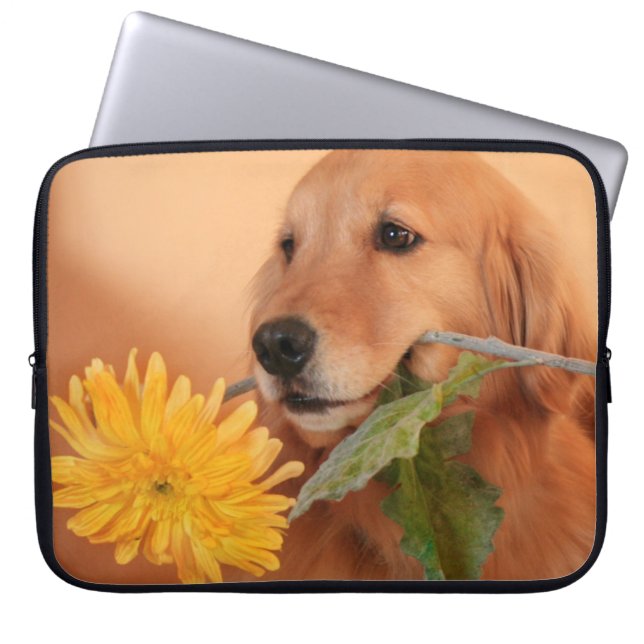 Golden Retriever med blomma Laptop sleeve (Framsidan)