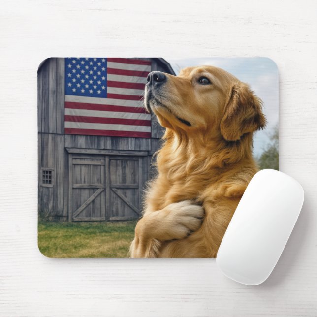 Golden Retriever Pledging Allegiance Musmatta (Med mus)