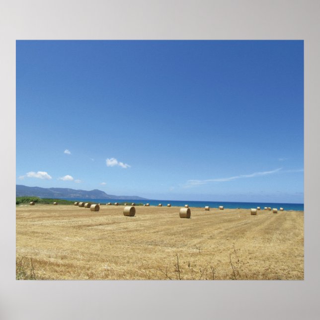 Golden Rolls of Hay and Deep Blue Sea Design Poster (Framsidan)