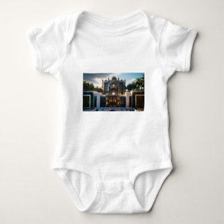 Golden Royal Palace" - AI-genererad Islamic-Inspir T Shirt
