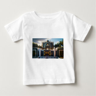 Golden Royal Palace" - AI-genererad Islamic-Inspir T Shirt