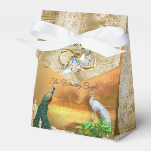 Golden Royal Peacock Temple Dreams Presentaskar