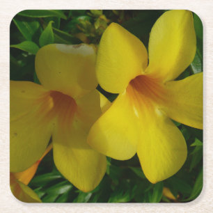 Golden Trumpet Flowers II Tropical Underlägg Papper Kvadrat