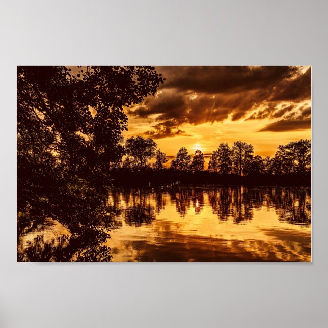 Golden Twilight Sunset Poster (Framsidan)