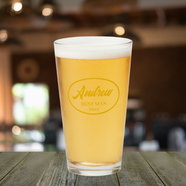 Golden Yellow Stylized Name Wedding Best Man Glaskopp (In Situ)
