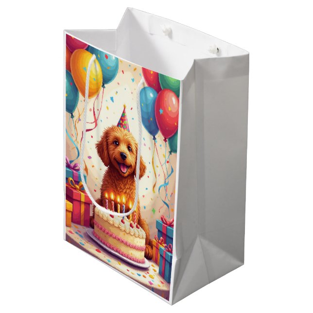 Goldendoodle Födelsedagsfirande (Framsidan Vinklad)