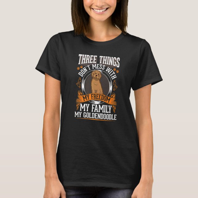Goldendoodle Freedom Family Goldendoodle T Shirt (Framsida)