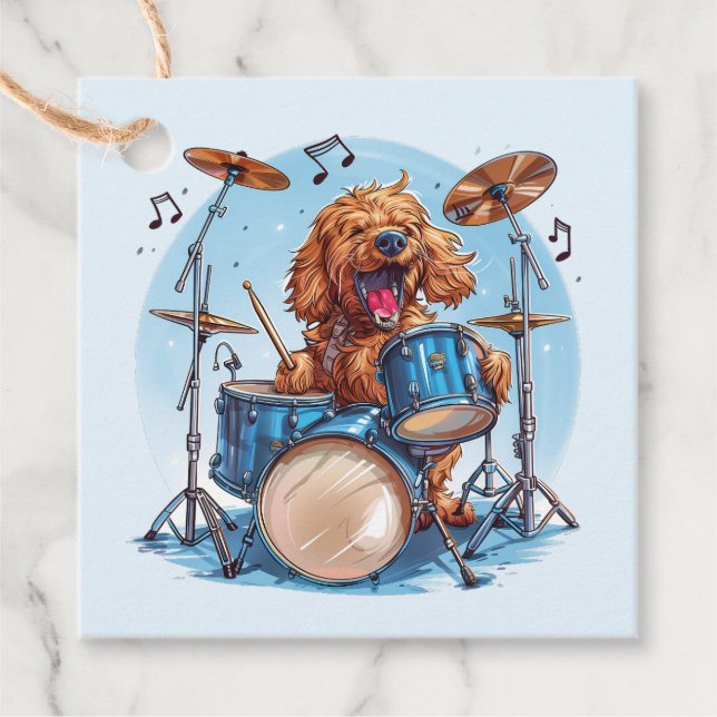 Goldendoodle Hund Spelande Drums Gåvor Etiketter (Framsida)