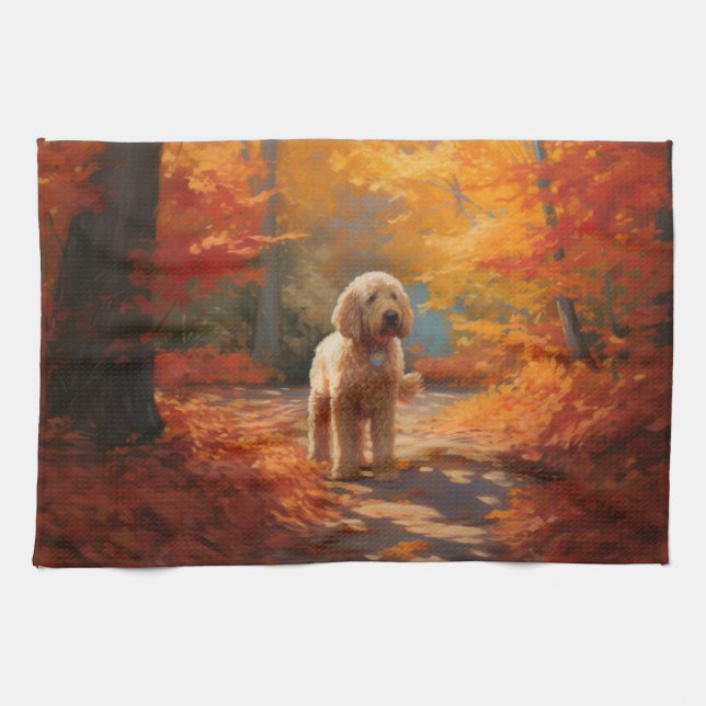 Goldendoodle i Höst löv Fall Inspire Kökshandduk (Horisontell)