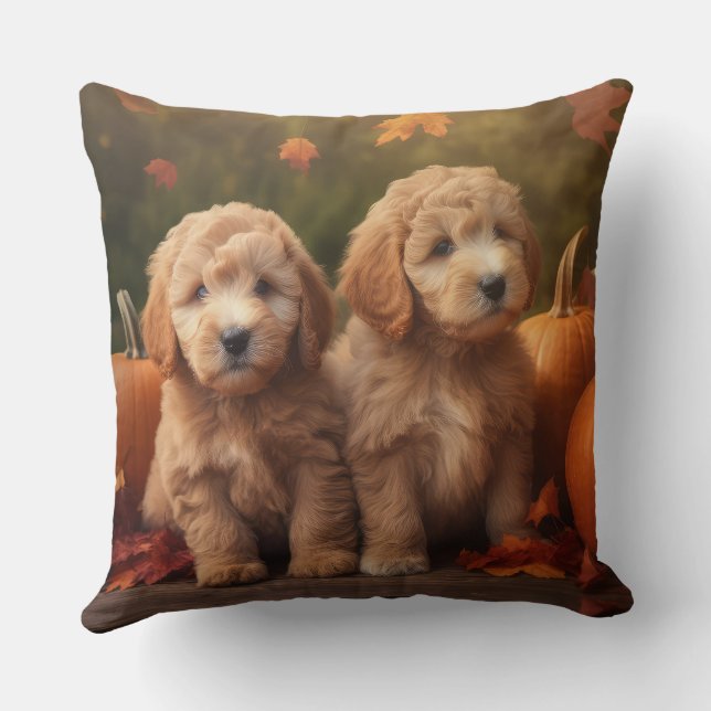 Goldendoodle Puppy Autumn Delight Pumpkin Kudde (Baksida)