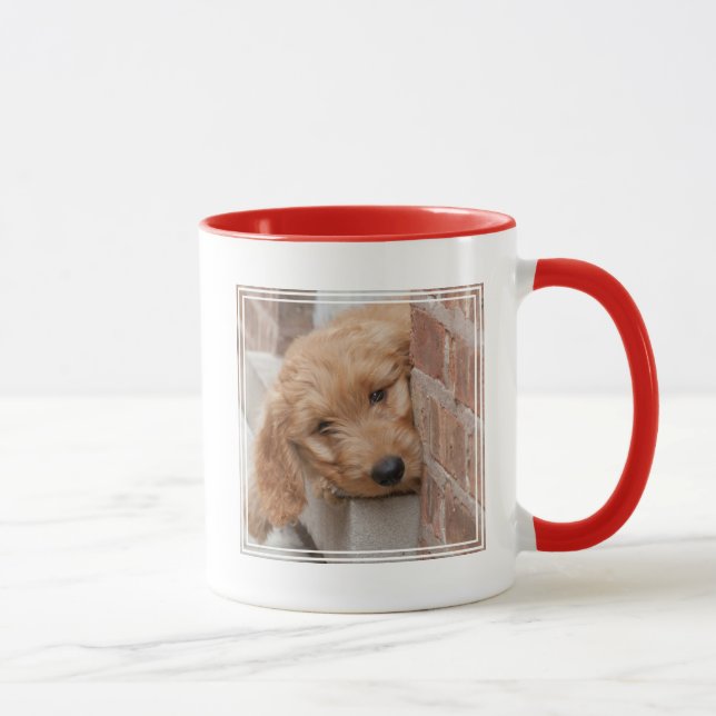 Goldendoodle Puppy Peeking Mugg (Höger)