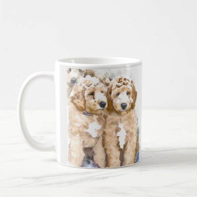 Goldendoodle-valpar som spelar söta kaffemugg (Vänster)