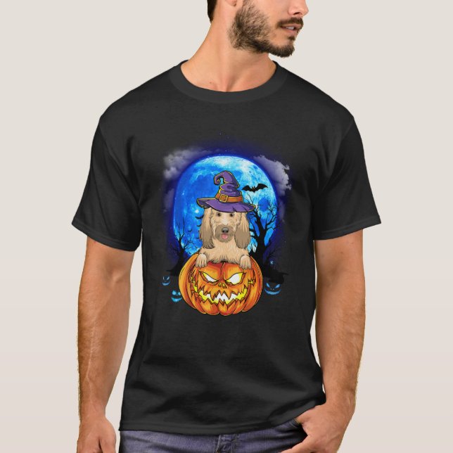 Goldendoodle Witch Måne Pumpkin Scary Halloween Do T Shirt (Framsida)