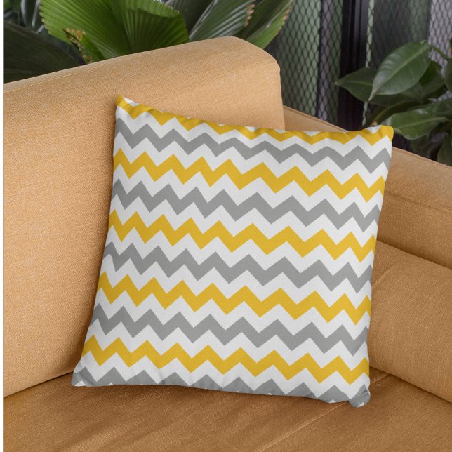 Goldenrod & Grått Chevron Pillow Kudde (Skapare uppladdad)