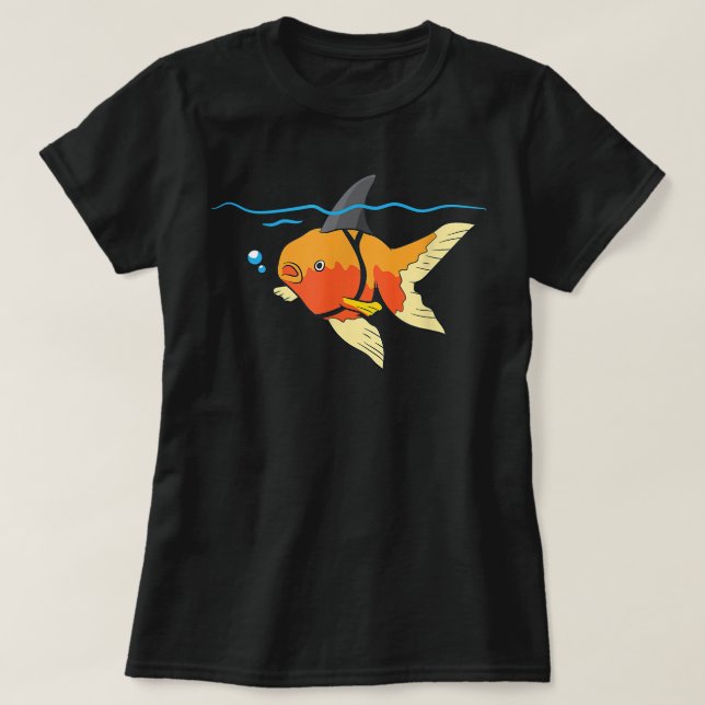 Goldfish with Shark Fin Coola Sea Creates Week G T Shirt (Design framsida)