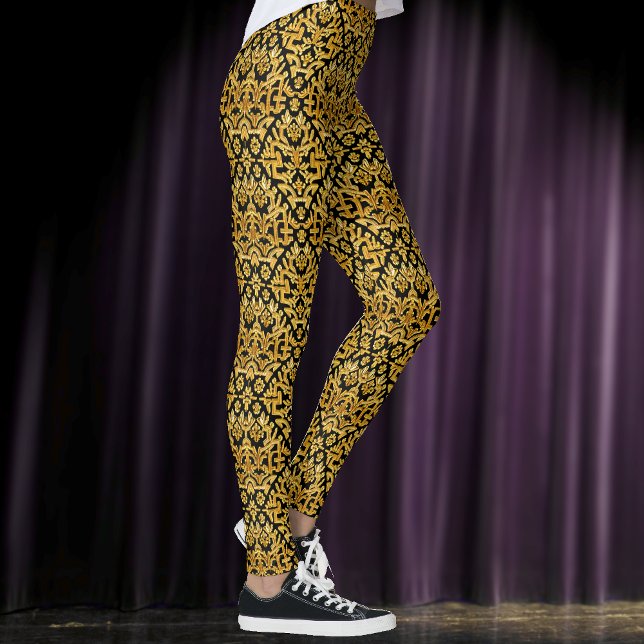 Goldwork Embroidery Thread - Guld på Black Ornate Leggings (Skapare uppladdad)