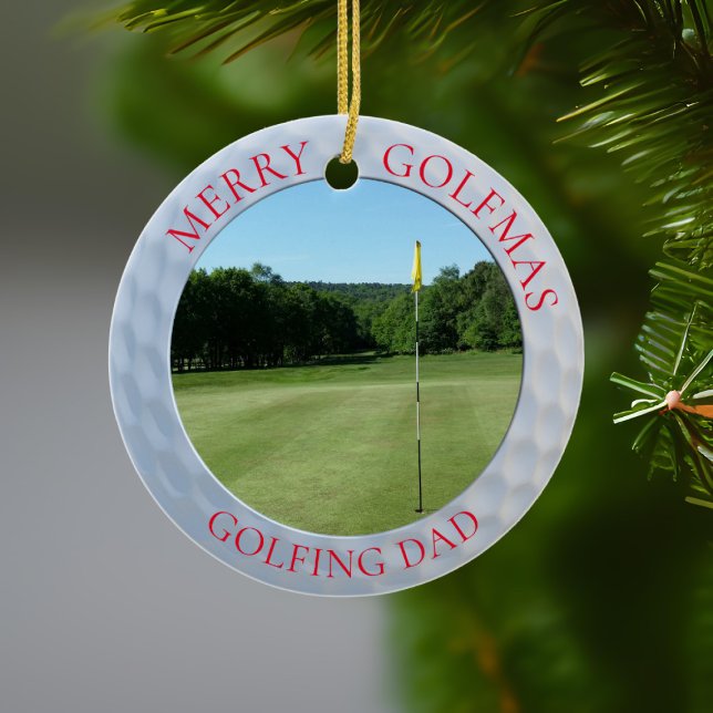 Golf Boll Dimples Merry Golfmas Namn Golfer Photo Julgransprydnad Keramik (Merry Golfmas Golfing Dad ornament! Just upload your favorite fairway!)