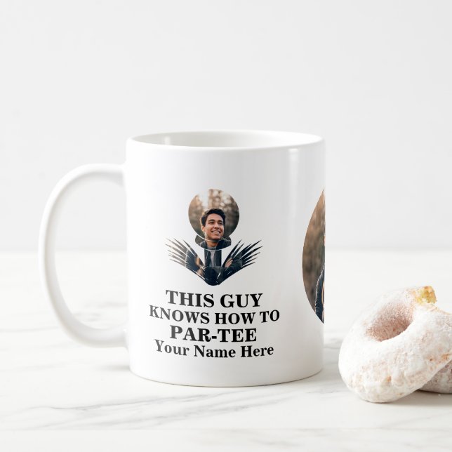 Golf boll-fotokillen vet hur man parar sig kaffemugg (Med munk)
