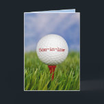 Golf Boll on Tee for Son-in-law's Birthday Card Kort<br><div class="desc">Stäng golf boll på rött T i grönt gräs för att sonen ska föda. Text på boll kan redigeras.</div>