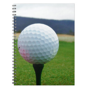 Golf Boll på en golfbana i bergsområden Anteckningsbok Med Spiral