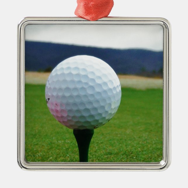 Golf Boll på en golfbana i bergsområden Julgransprydnad Metall (Framsidan)