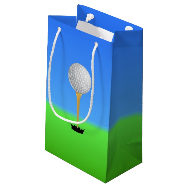 Golf Boll på en Tee (Baksidan Vinklad)