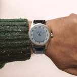 Golf Boll Personlig Monogrammed Watch Armbandsur<br><div class="desc">Om du har kärlek golf eller känner någon som gör det,  hur är det med att behandla dem med den här personligen golf boll klocka? Perfekt för att säga att det är dags för en ny runda. Lämpligt för alla golferer och pappor som kärlek tittar på golf.</div>