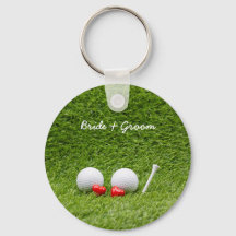 Golf Bröllop två golf bollar på grönt med kärlek