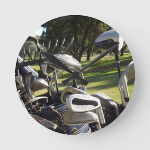 Golf Day Out, Rund Klocka
