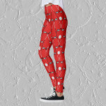Golf klubb mönster klarröd baljväxter leggings<br><div class="desc">Roligten har skrivit ut rött för en glad golfer. Det upprepande mönster är skapat med korsade golfbanor och golfbanor bollar,  på en kristdemokratisk röd bakgrund.</div>
