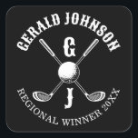 Golf Monogram med minimalistisk Elegant Anpassning Fyrkantigt Klistermärke<br><div class="desc">Eleganten Golf Monogram Design från Edward Eksi med minimal Anpassningsbar. Enkel modifiering av INITIALER och TEXTS efter dina behov.</div>