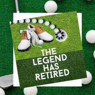 Golf pension med golf bollar på grönt gräs kort