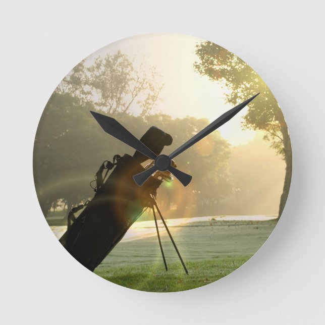 Golf tar tid på rund klocka (Framsida)