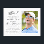 Golf Theme 21st SURPRISE Födelsedagsfest Photo Inbjudan Vykort<br><div class="desc">Elegantens svartvitt födelsedag för en golfer. Inbjudan är skriven med golftillbehör - en golfklubb, golf boll, hatt och handskar. Vattenfärgsdesignen skapar en traditionell och klassisk estetik. Perfekt för en födelsedagskalas vid klubben eller en bakgård BBQ. All text är lätt att redigera. Skapa inbjudan till perfekt på födelsedagen, med det koordinerande...</div>