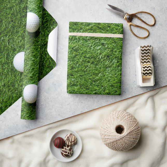 Golfboll på grön gräsmatta  presentpapper (Hantverk)