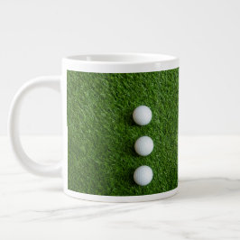 Golfbollar på grön gräsmatta jumbo mugg
