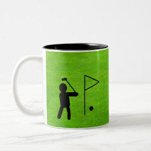 Golfer på Grönt Silhouette på Golf Course Två-Tonad Mugg