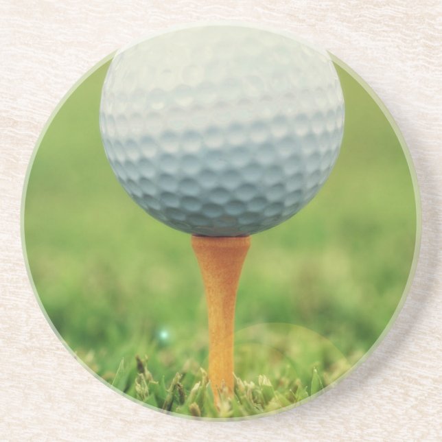 Golfspel - golfboll på utslagsplatsen underlägg sandsten (Framsidan)