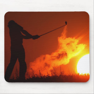 Golfspel på solnedgången musmatta