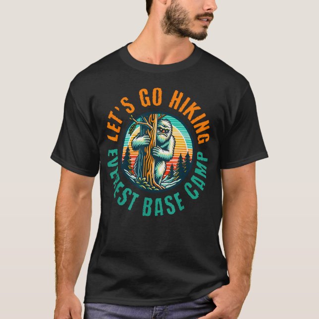 Gömmer Yeti Låt Oss Gå Vandring Everest Base Camp T Shirt (Framsida)