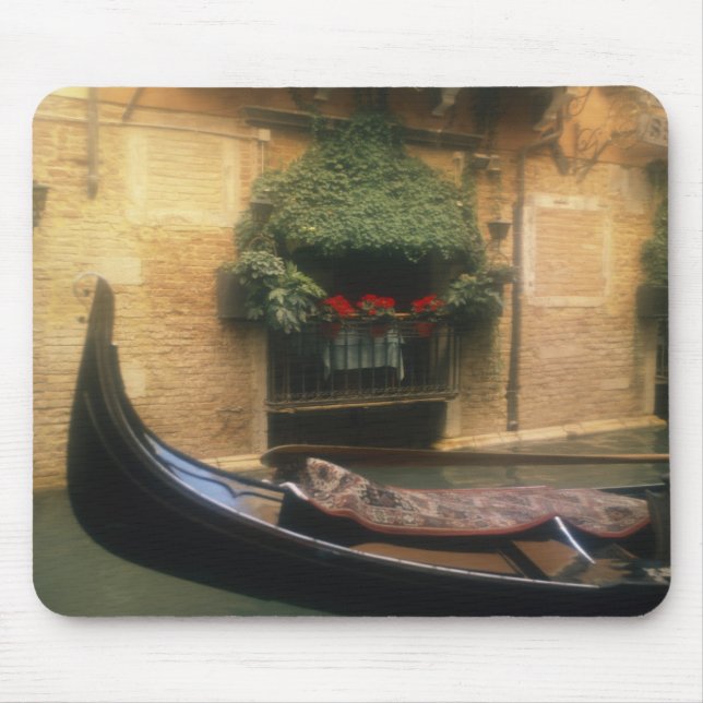 Gondol och restaurang, Venedig, Veneto, Italien Musmatta (Framsidan)