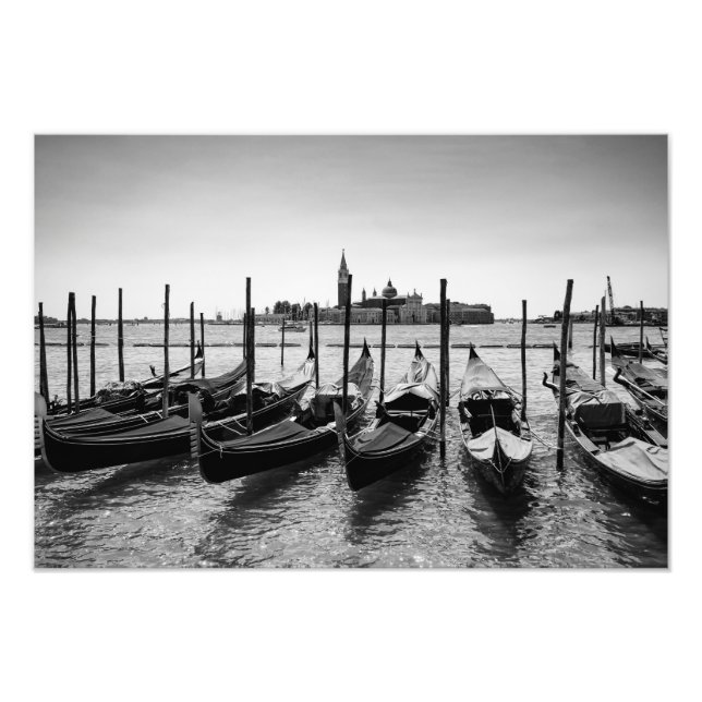 Gondolas i Venedig i svartvitt Fototryck (Framsidan)