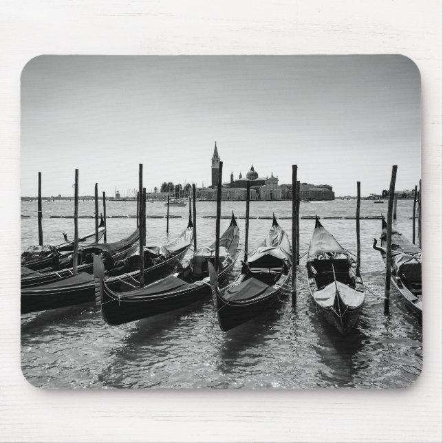 Gondolas i Venedig i svartvitt Musmatta (Framsidan)