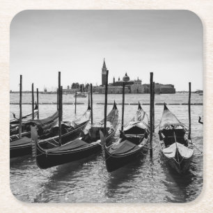 Gondolas i Venedig i svartvitt Underlägg Papper Kvadrat