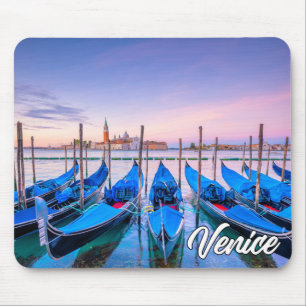 Gondolas in vackra Venedig, Italien Musmatta